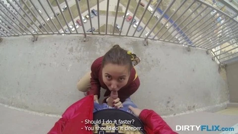 Русская девушка получила сперму на лицо, а потом лишилась анала